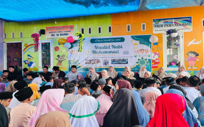 Merajut Ukhuwah dan Cinta Rasul dalam Maulid Nabi di MTs Ma’arif Al Hamid