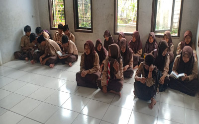 Momentum Hardiknas, Rohis MTs Ma’arif Al Hamid Wujudkan Generasi Berilmu dan Berakhlak