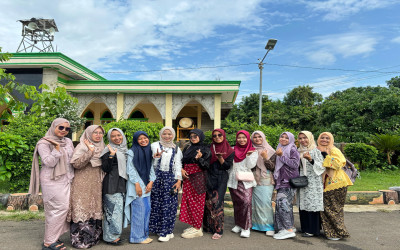 Harmoni Tradisi dan Pendidikan: Hari Kebaya Nasional di MTs Ma’arif Al Hamid