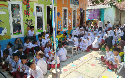 MTs Ma’arif Al Hamid Kenalkan Peristiwa Sejarah Lewat Pemutaran Film G30S/PKI